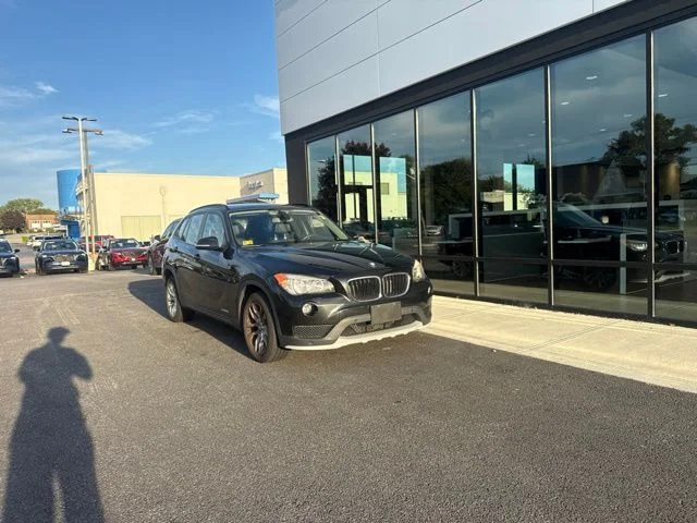 Used 2015 Black BMW xDrive28i image 1