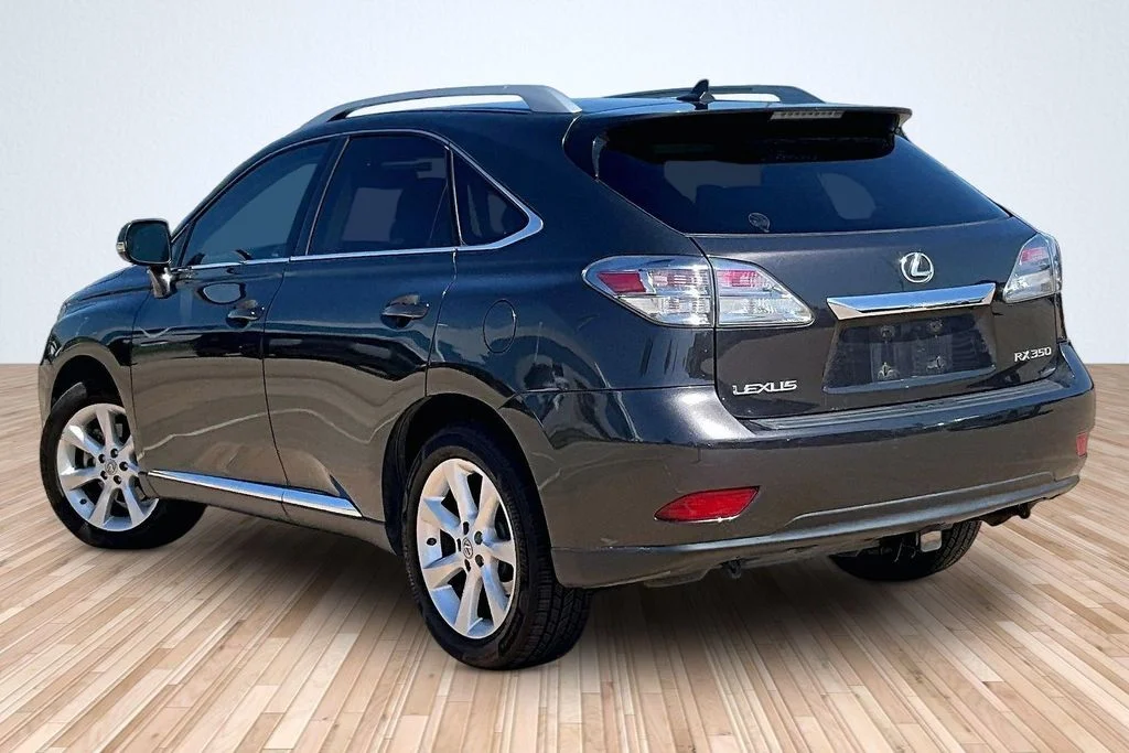 Used 2010  Lexus 350 image 10
