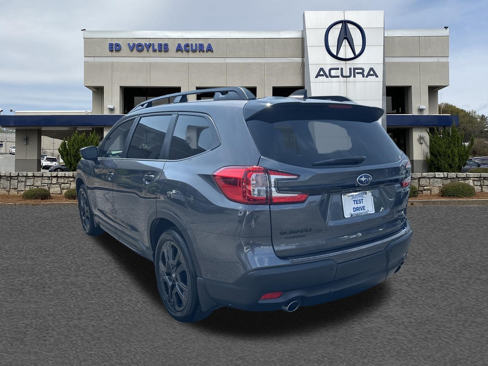 Used 2025 Magnetite Gray Metallic Subaru Onyx Edition Touring image 7