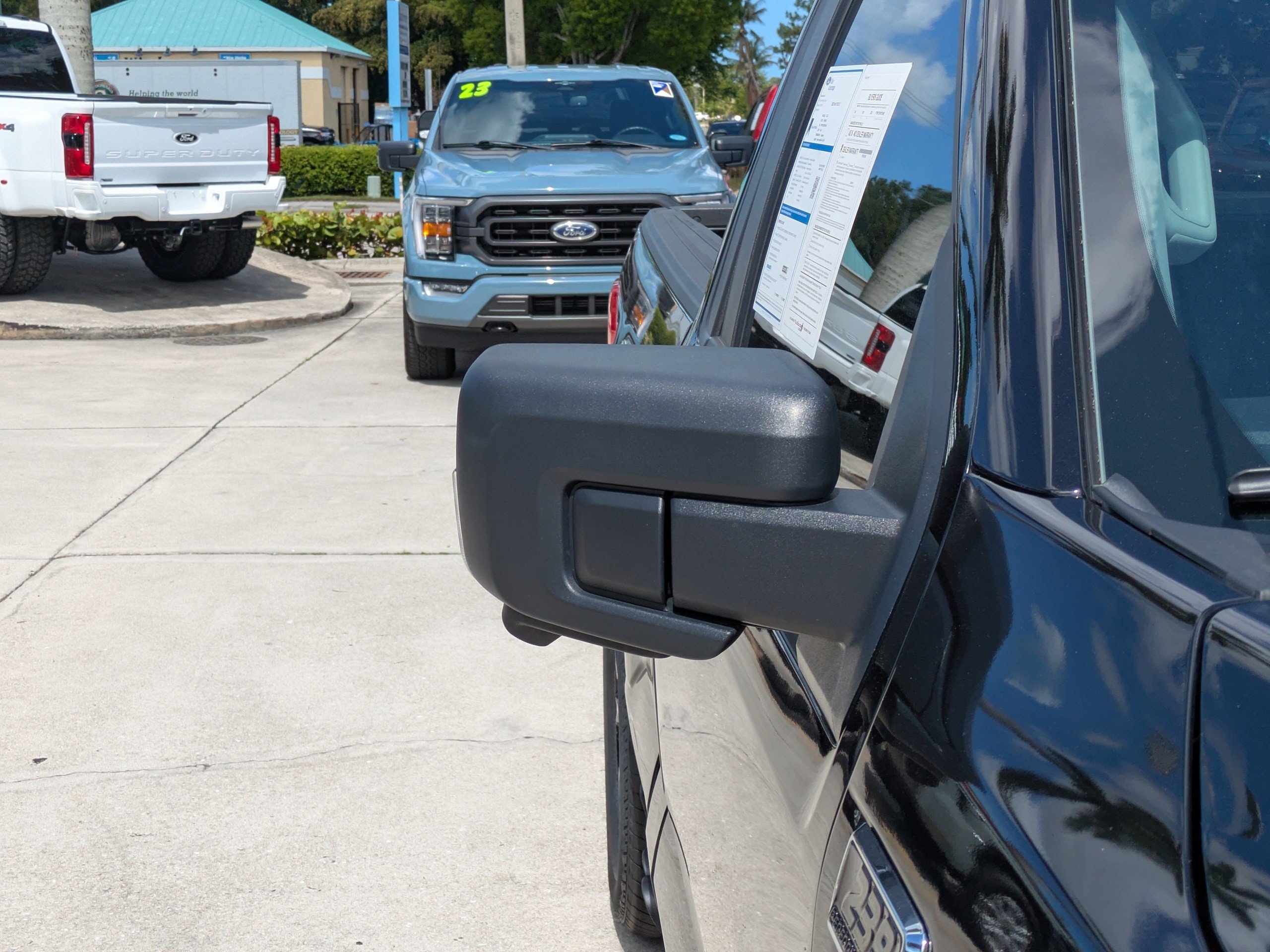 Used 2023 Black Metallic Ford XLT image 10