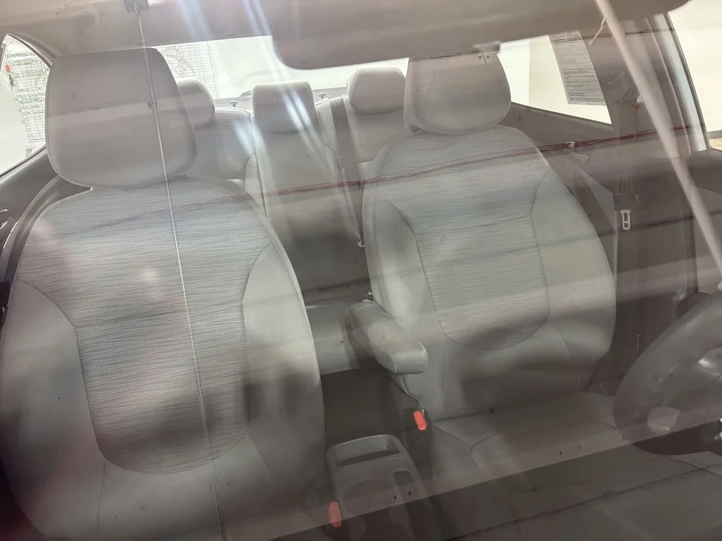 Used 2016 White Hyundai SE image 29