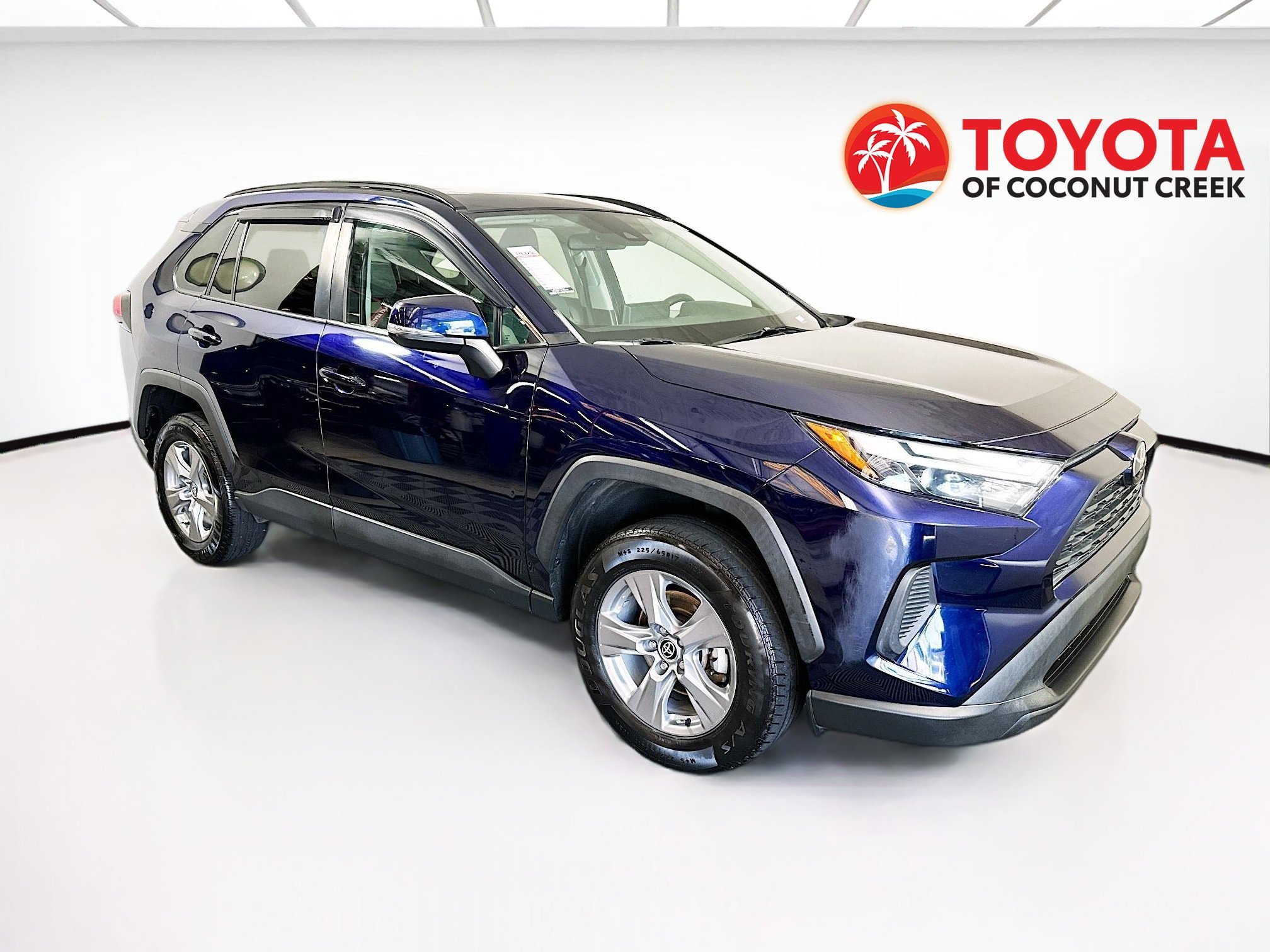 2022 Toyota RAV4 thumbnail 3