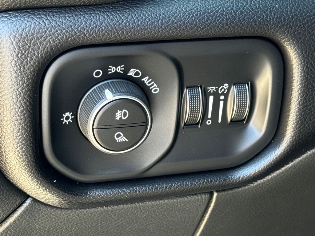Used 2024 White Ram Laramie image 21