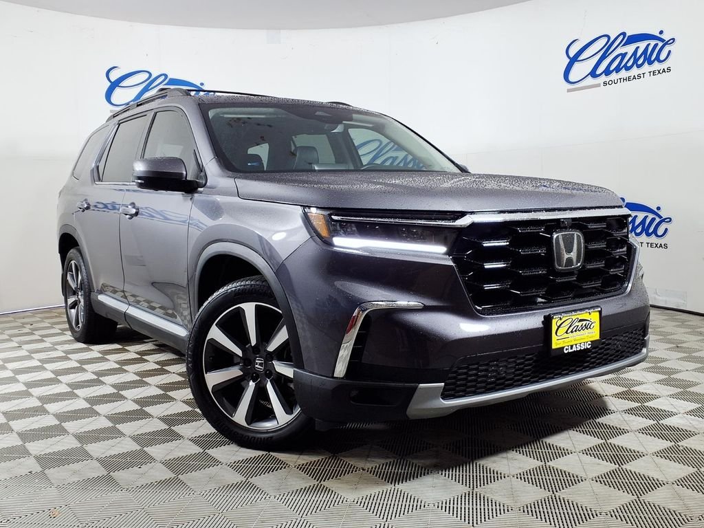 2023 Honda Pilot Elite AWD's photo