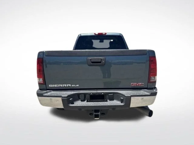 Used 2011 Gray GMC SLE image 6
