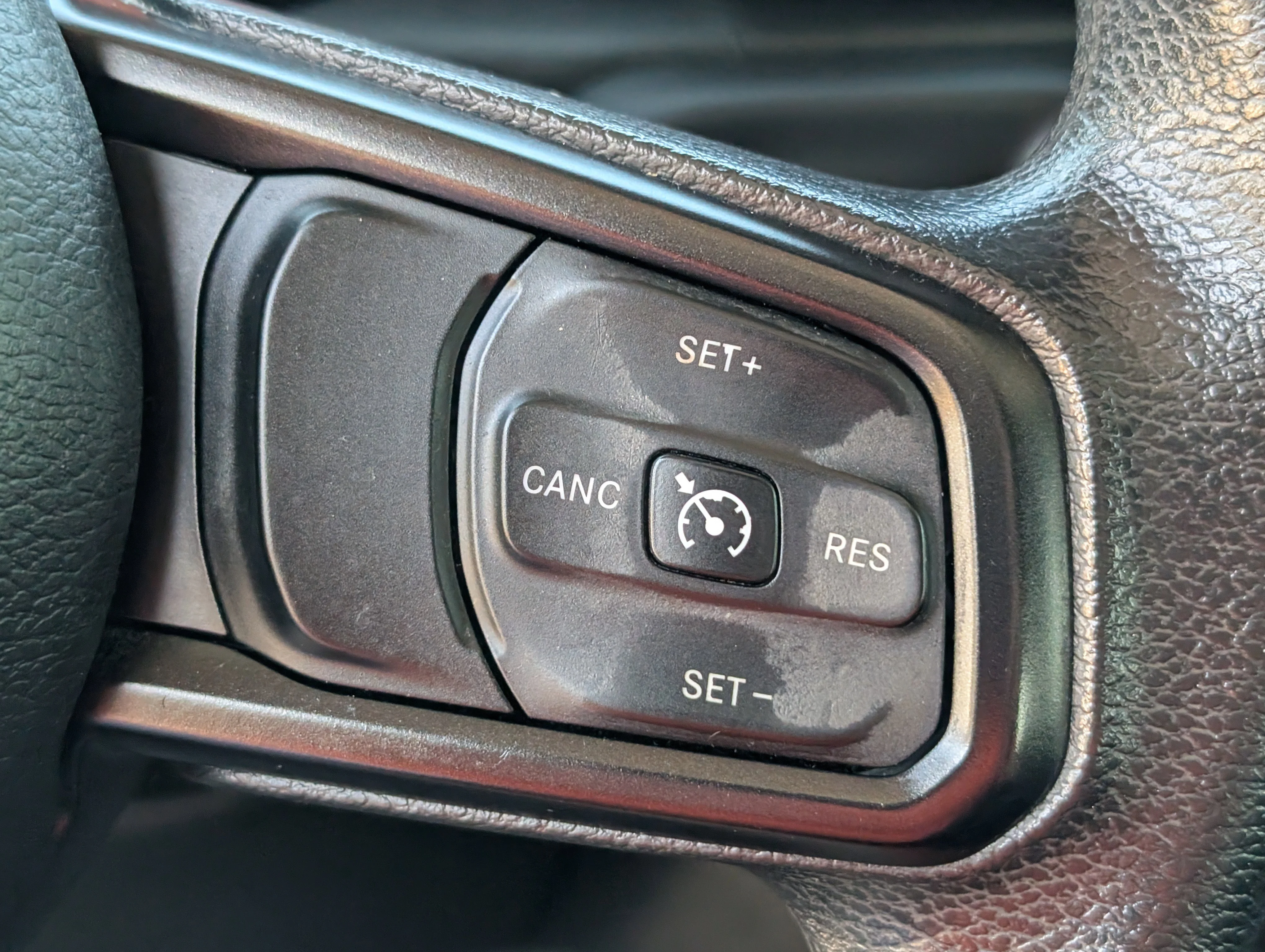 Used 2018 White Jeep Sport image 55