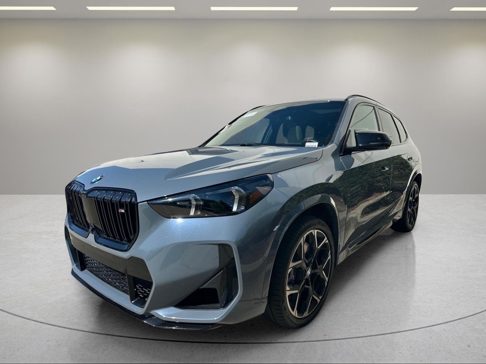 Used 2024 Storm Bay Metallic BMW M35i image 2