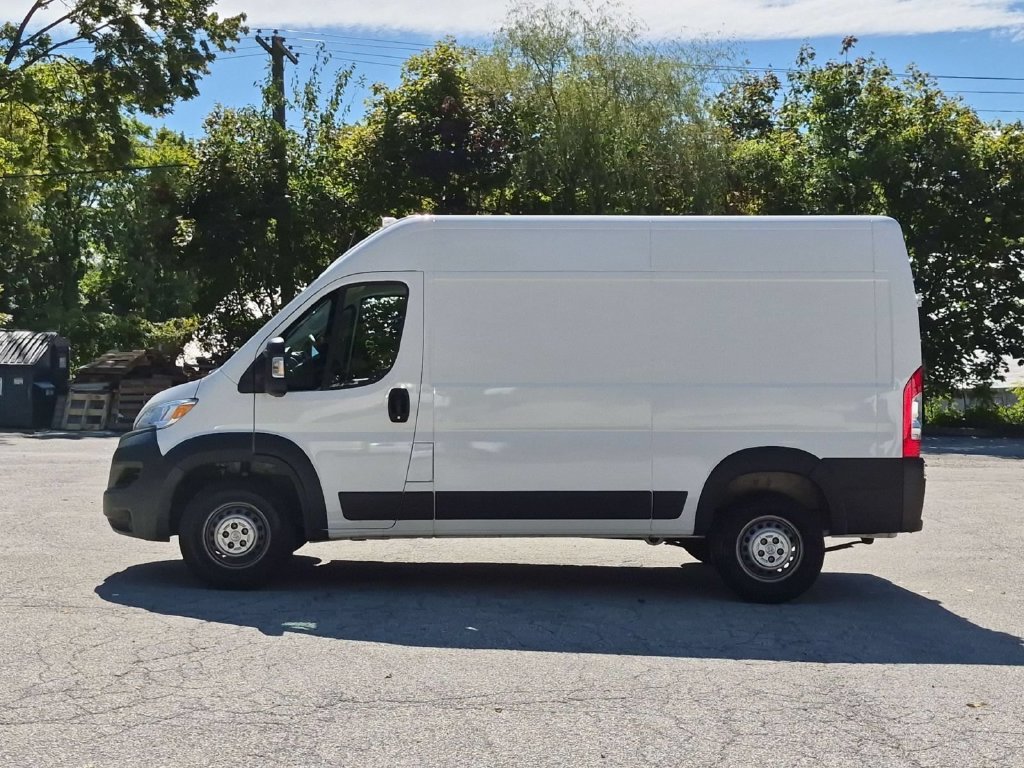 Used 2025 White Ram High Roof image 8