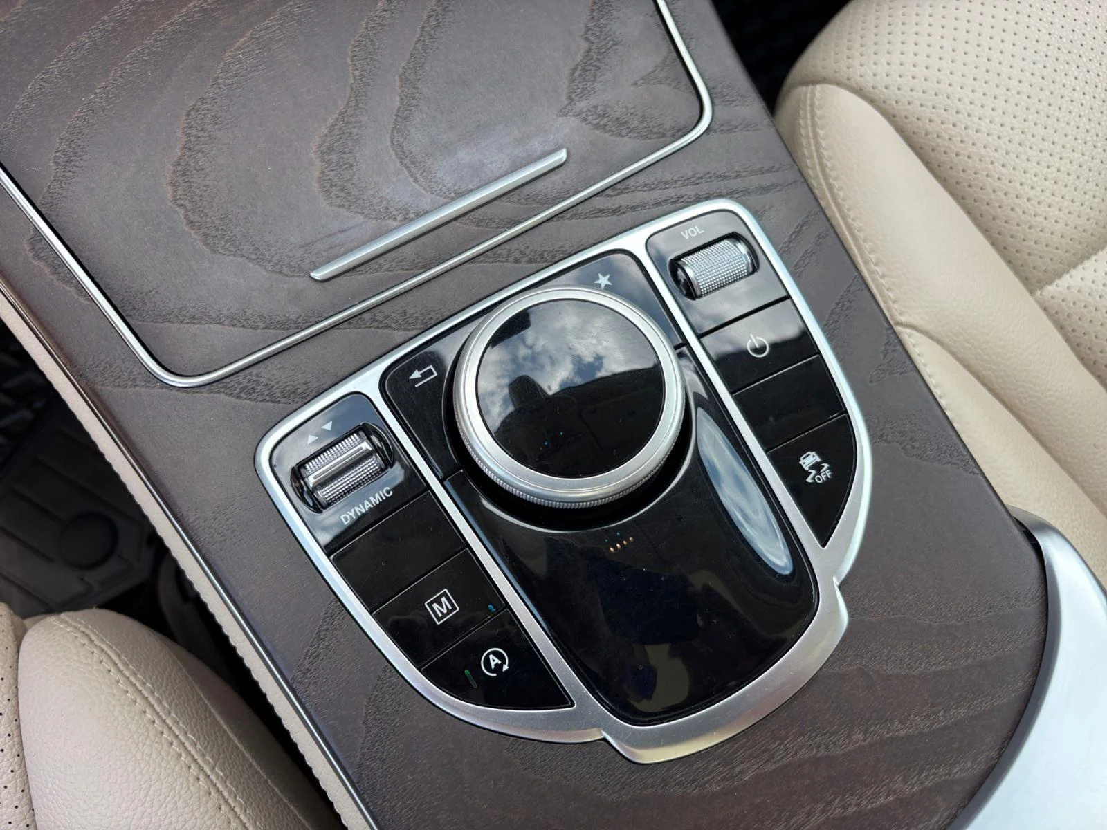 Used 2019 Black Mercedes-Benz GLC 300 image 31