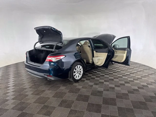 Used 2018 Blue Toyota LE image 14