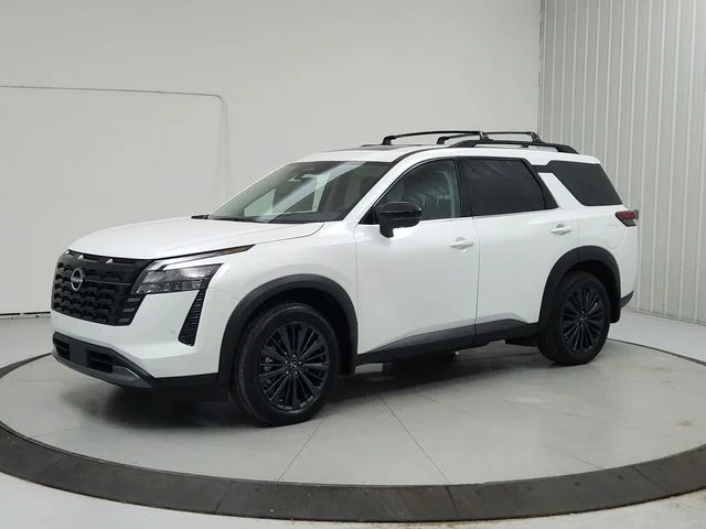 New 2026 White Nissan SL image 3