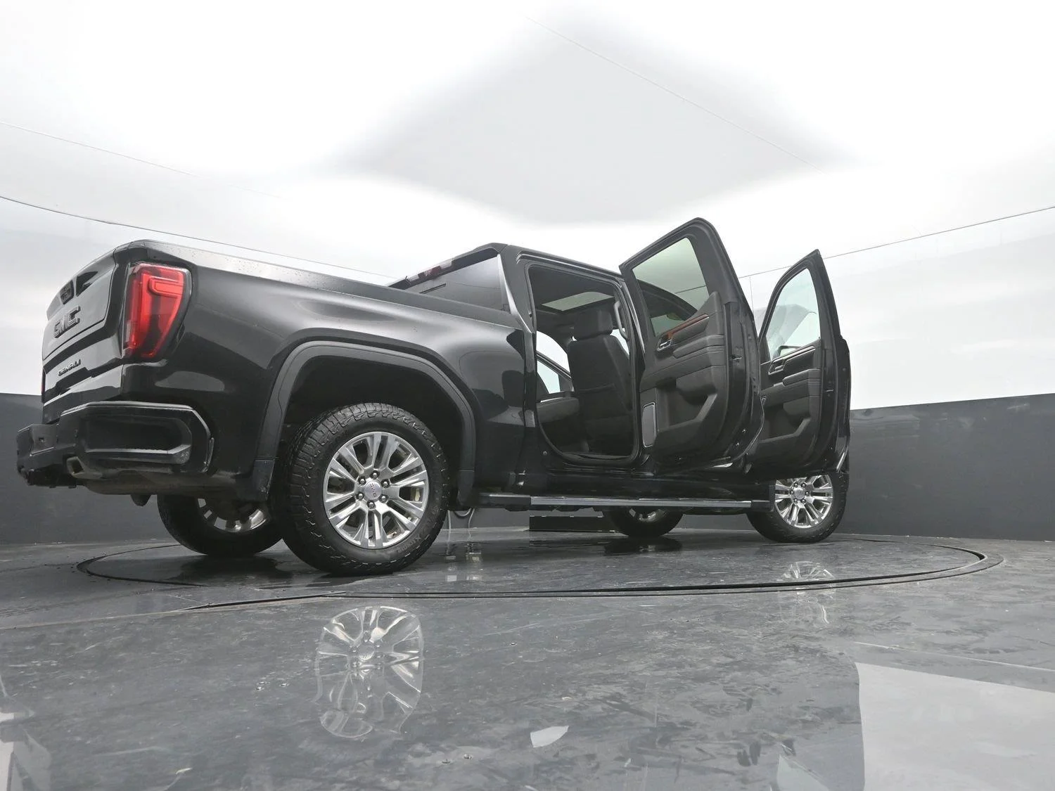 Used 2023 Onyx Black GMC Denali image 55