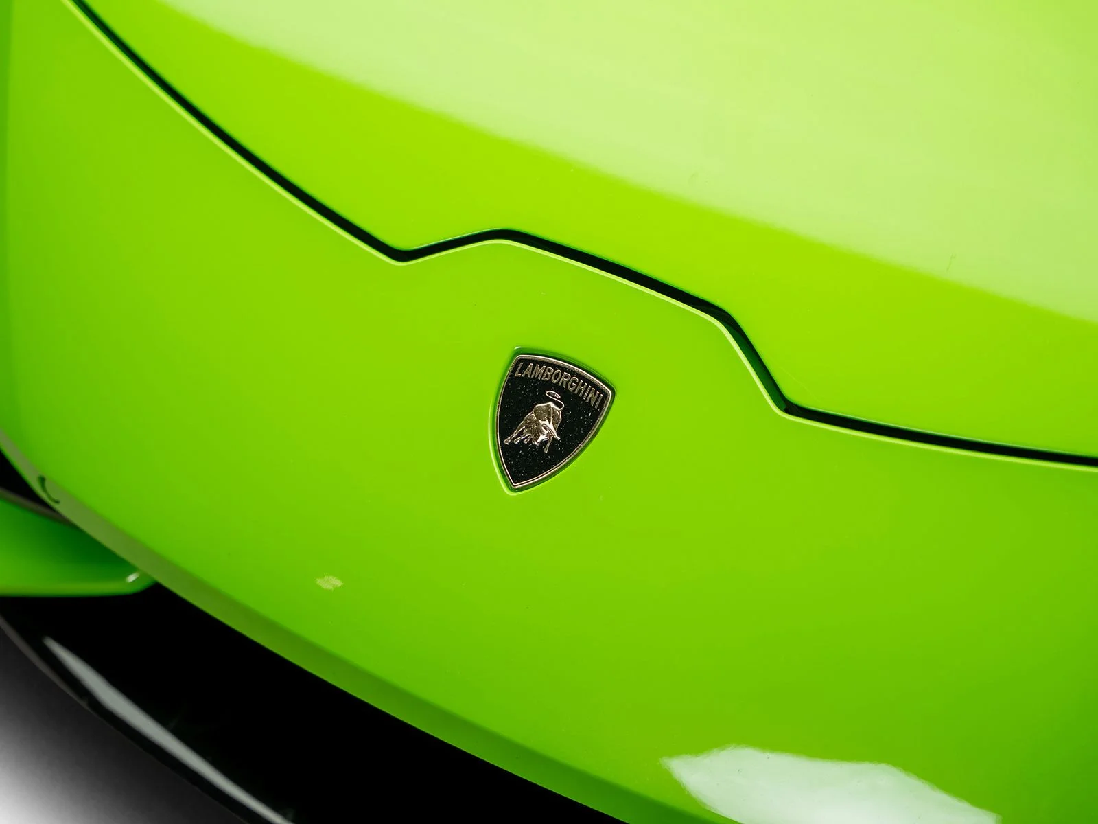 Used 2015 Green Lamborghini LP610-4 image 5