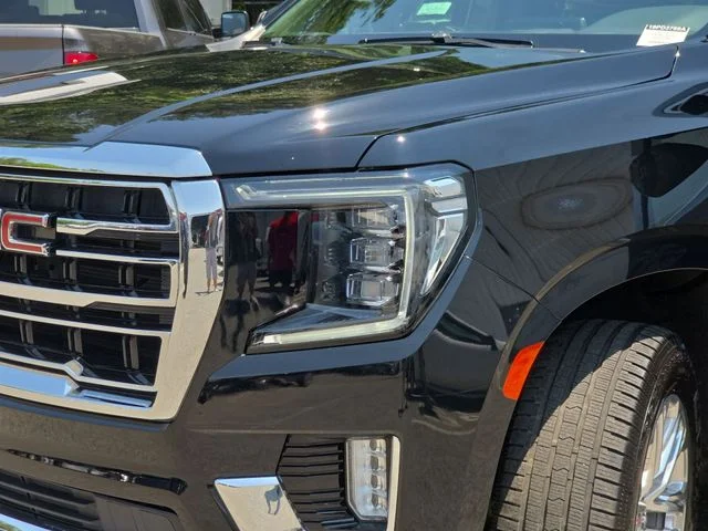 Used 2021 Black GMC SLT image 33