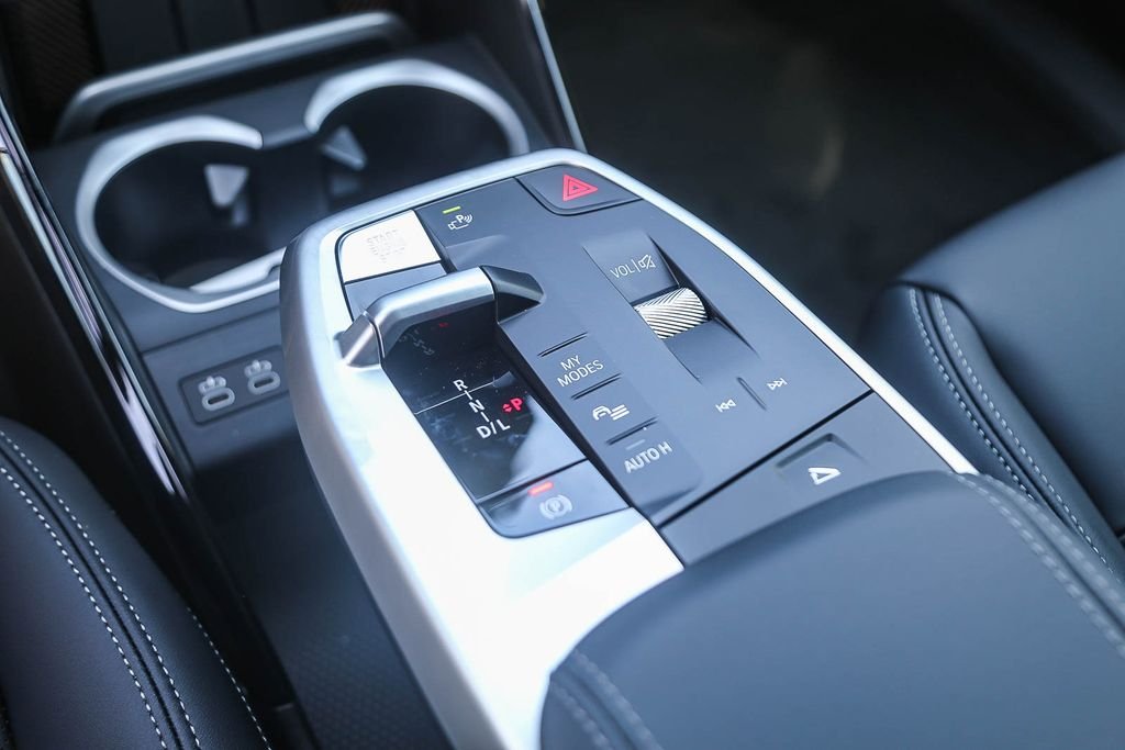New 2026 Jet Black BMW xDrive28i image 15