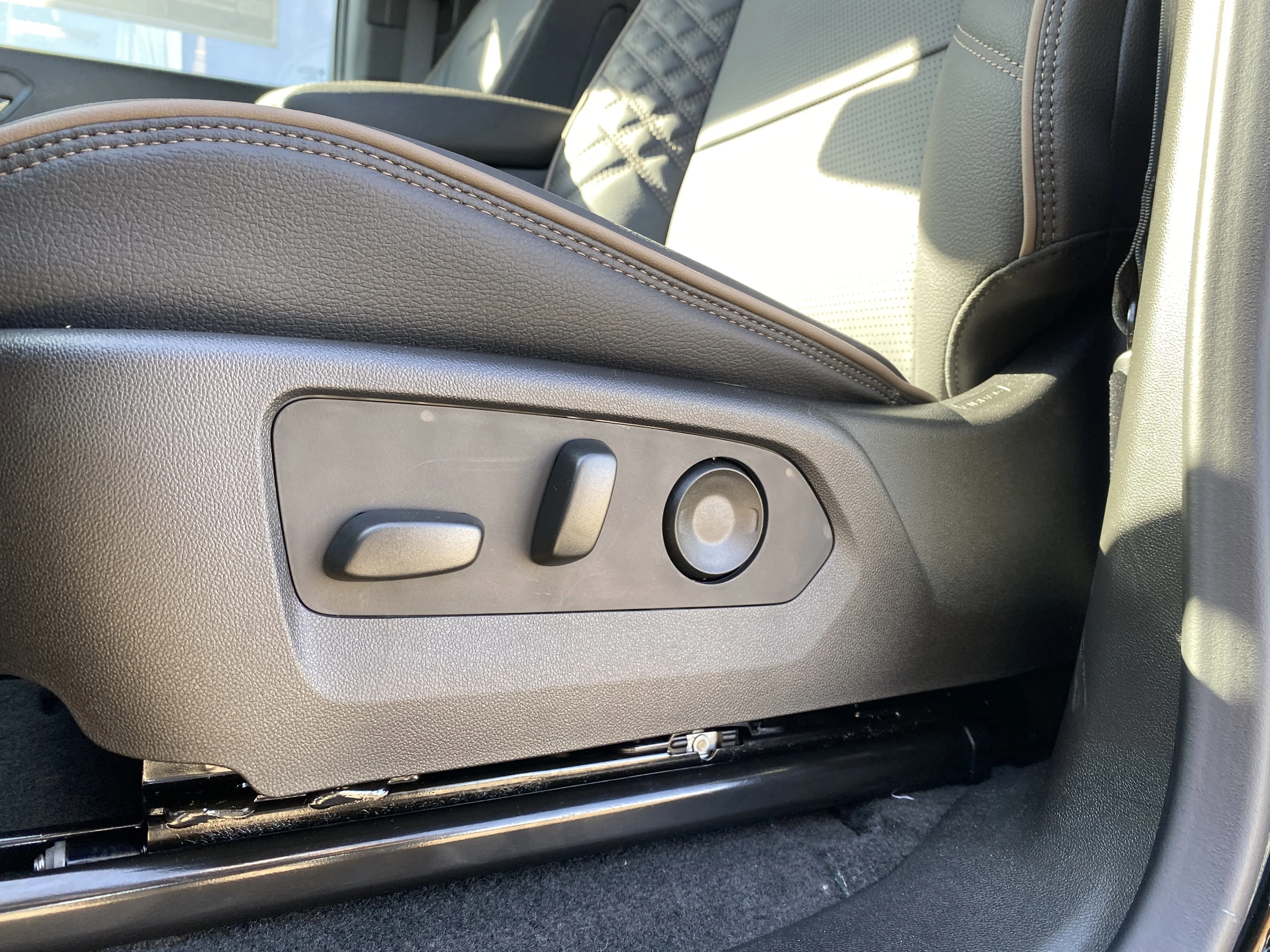 New 2026 ONYX BLACK GMC 4WD Denali image 27