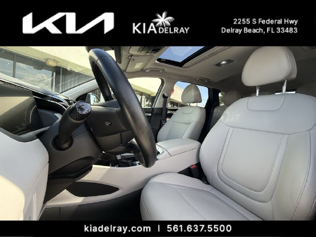 Used 2024 Silver Hyundai SEL image 19