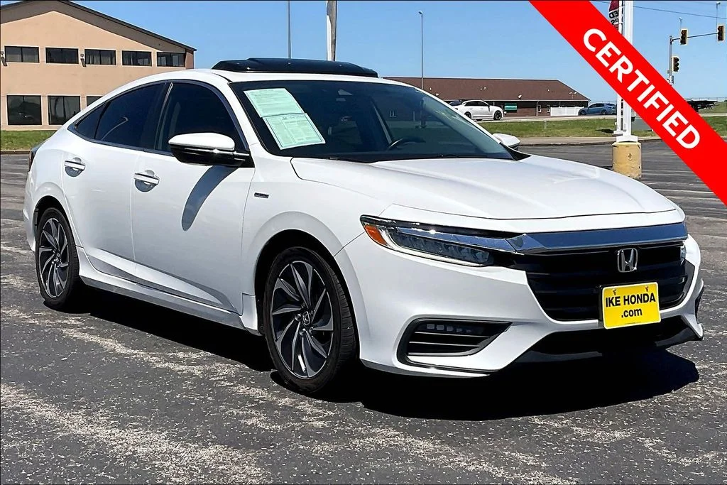 2022 Honda Insight Touring's photo