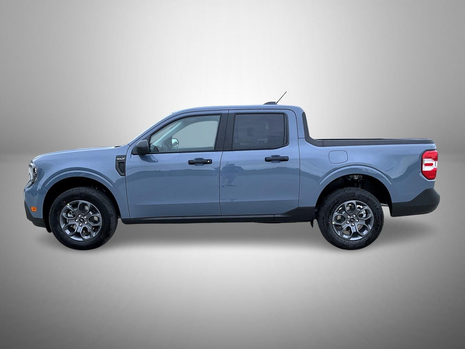 New 2026 Azure Gray Metallic Tri-Coat Ford XLT image 8