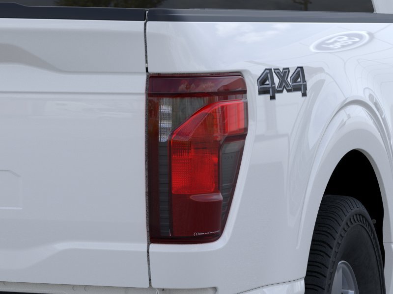 New 2026 Oxford White Ford XL Hybrid image 21