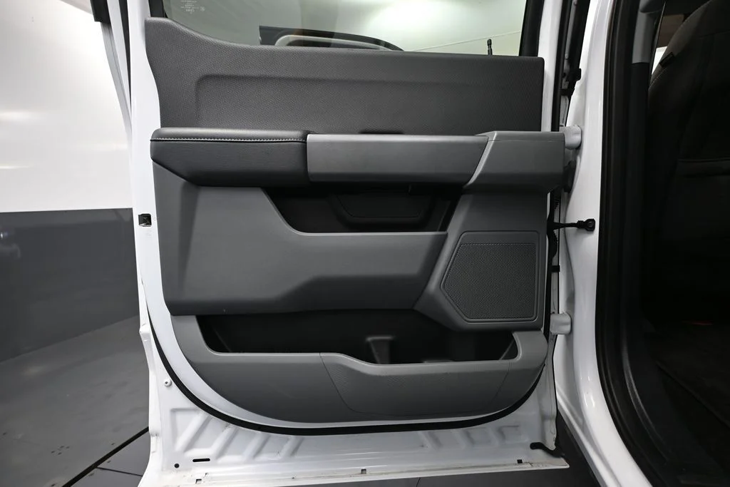 Used 2023 White Ford XLT image 33