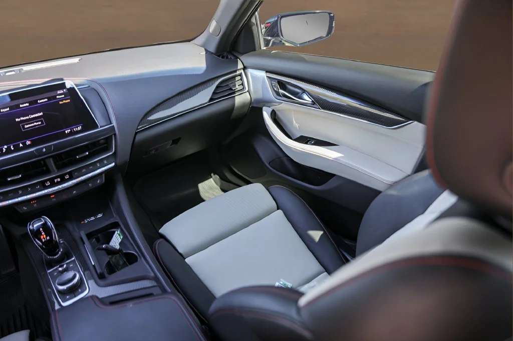 Used 2023 Silver Cadillac Sport image 27