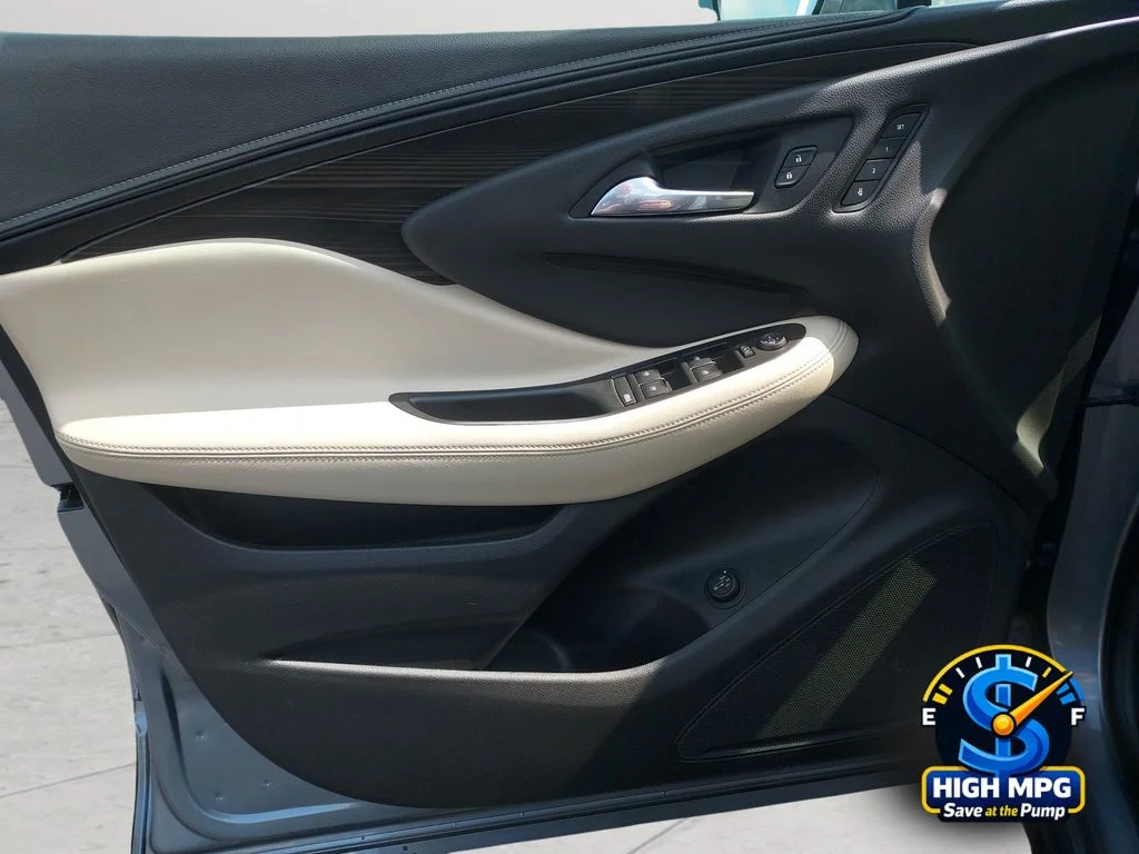 Used 2020 Gray Buick Essence image 29