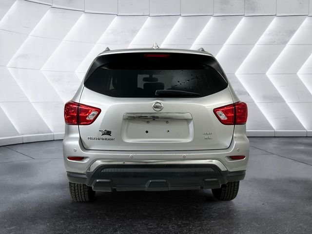 Used 2020 Silver Nissan SL image 5