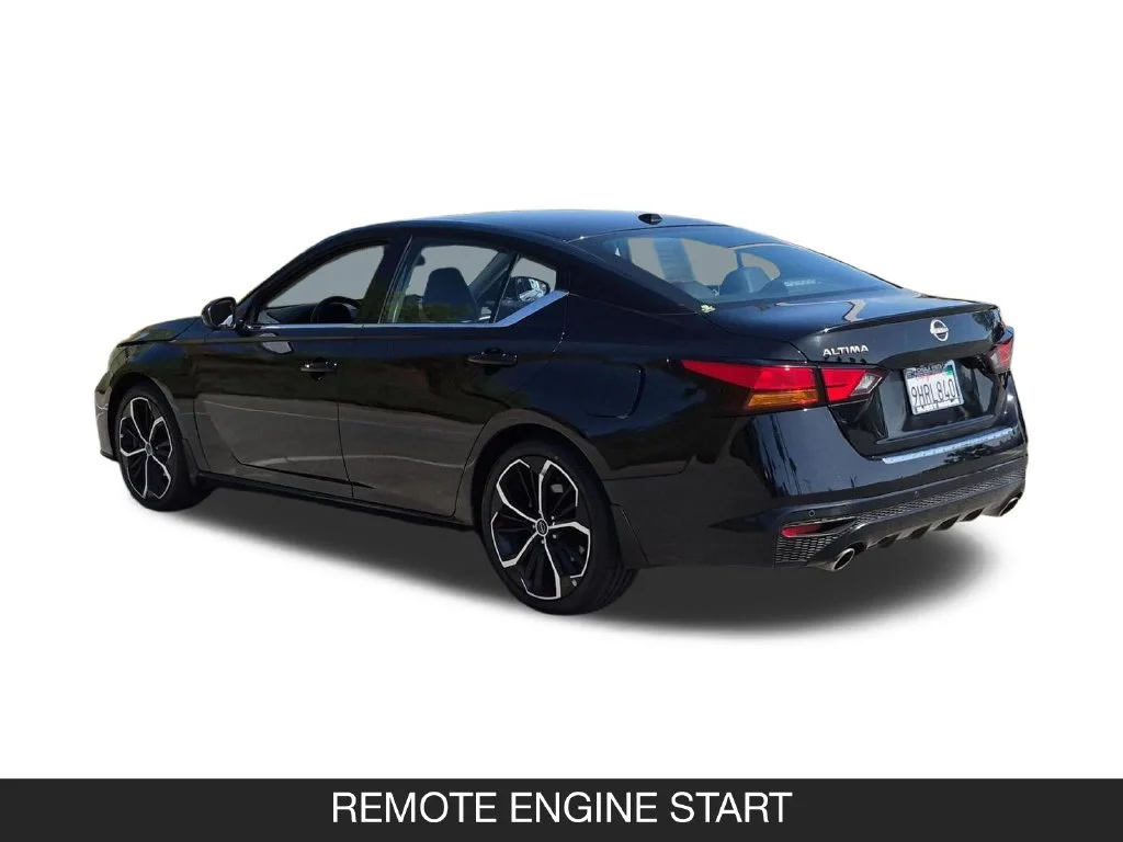 Used 2023 Black Nissan 2.5 SR image 7