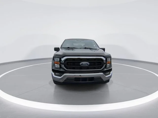 Used 2023 Black Ford XLT image 3