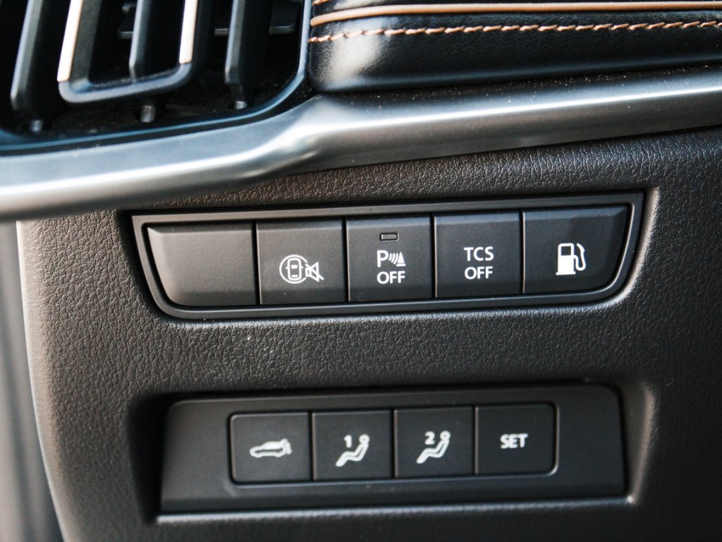 Used 2025 Rhodium White Premium Mazda Premium Plus Package image 12