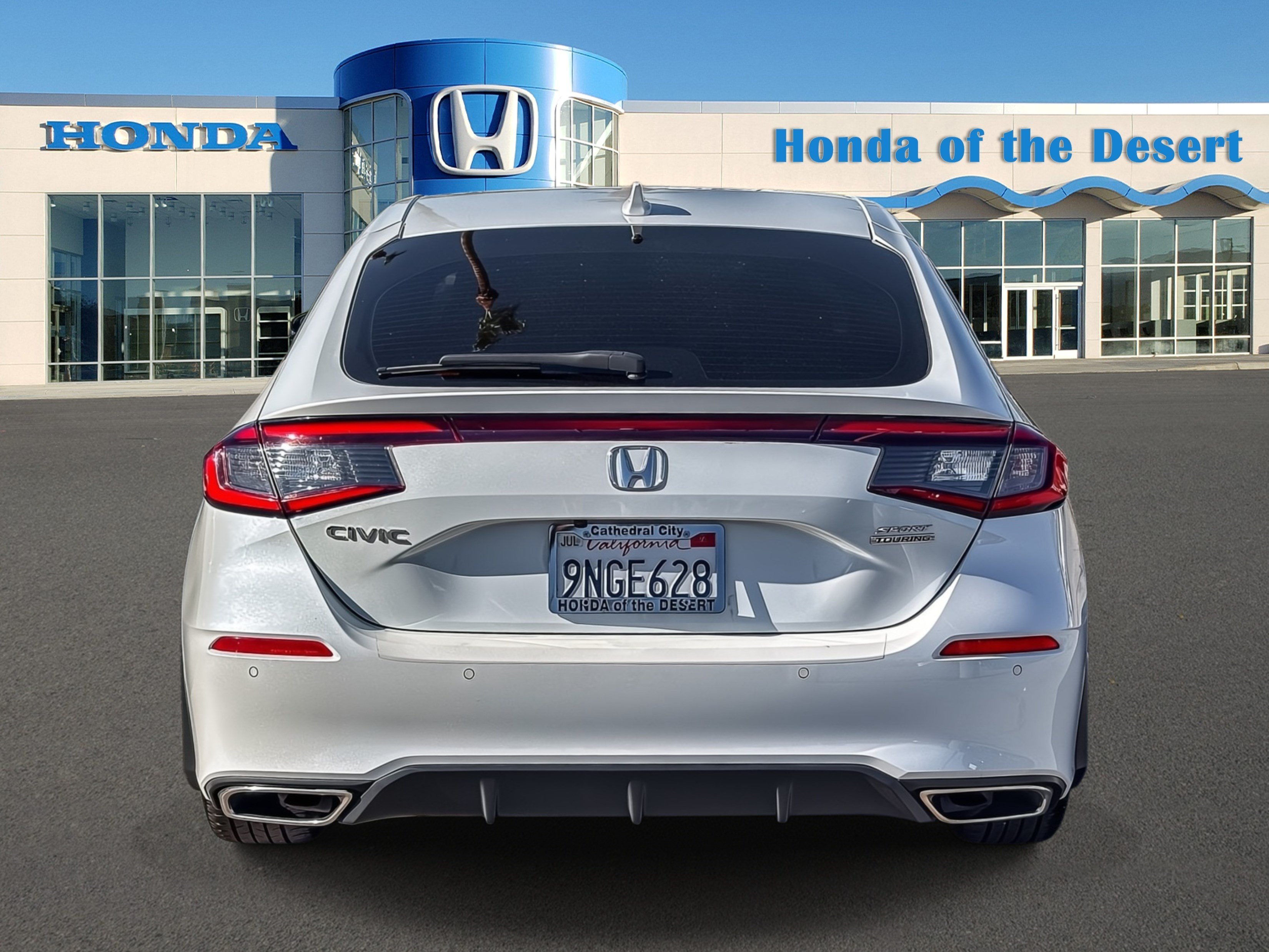 Used 2024 Platinum White Pearl Honda Sport Touring image 5