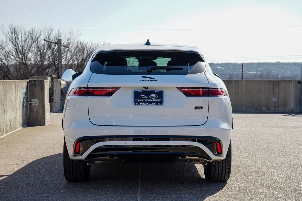 2026 Jaguar F-Pace R-Dynamic S - Photo 9