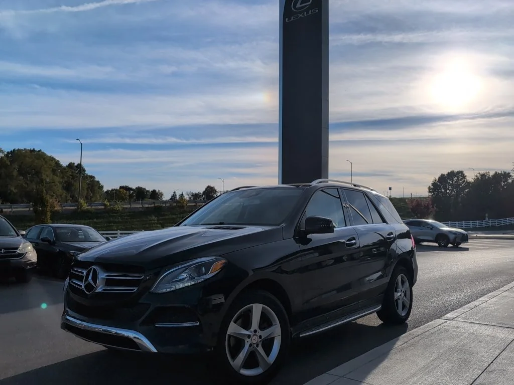 Used 2017 Lunar Blue Metallic Mercedes-Benz GLE 350 image 8