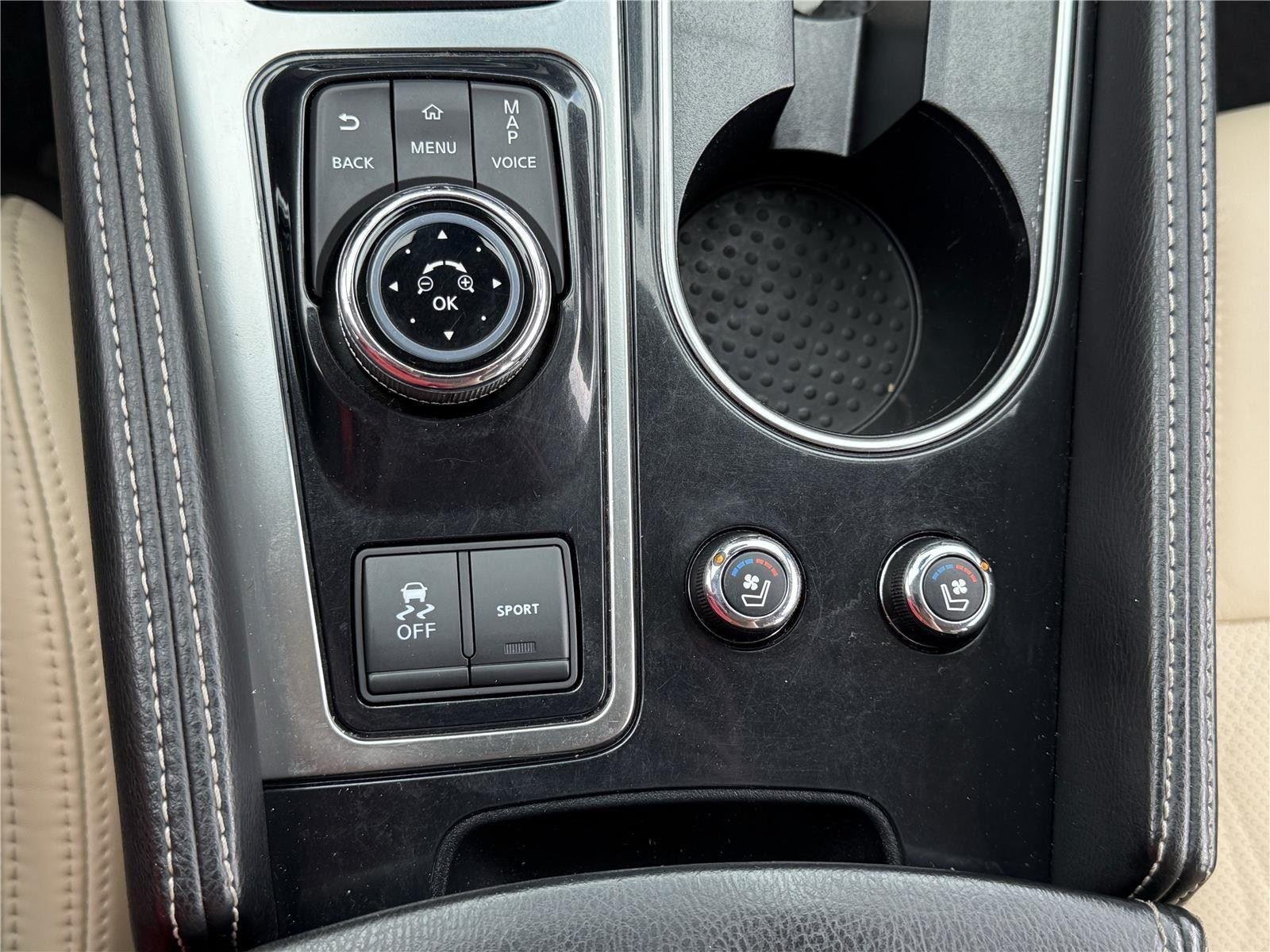 Used 2023 Pearl White Tricoat Nissan Platinum image 15