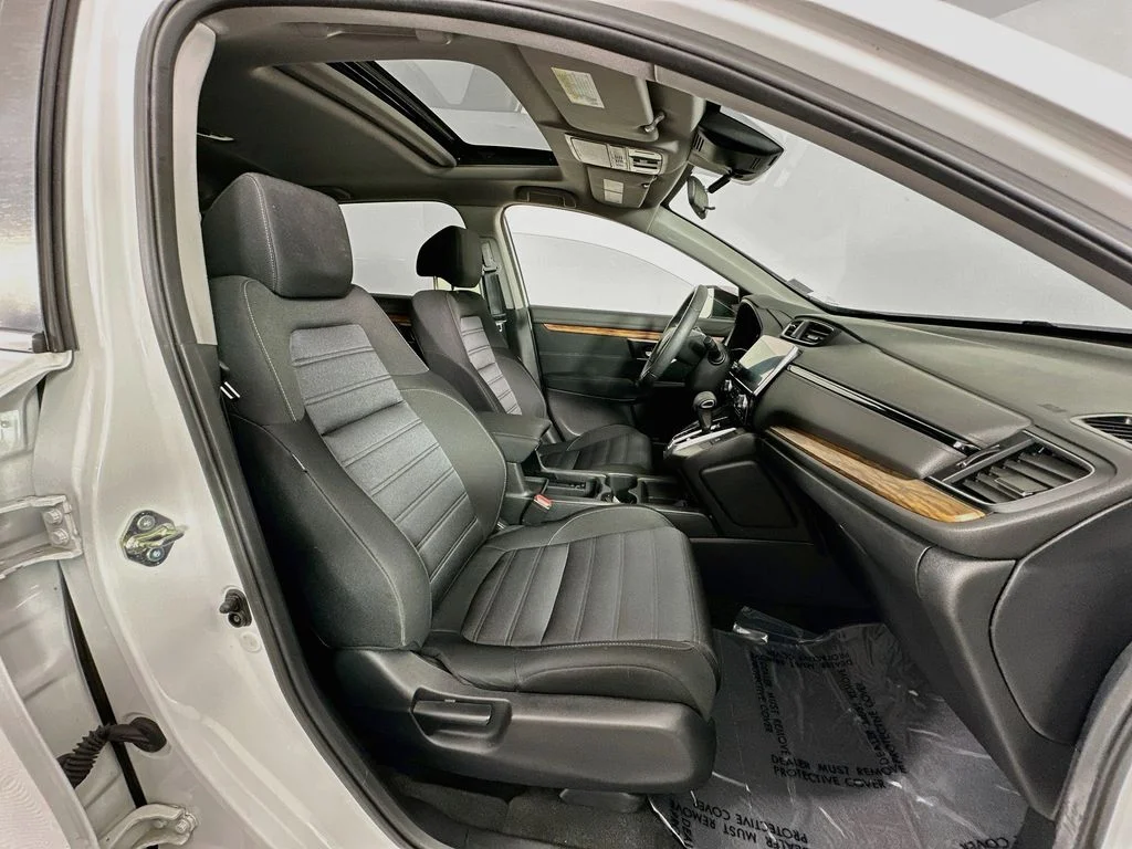 Used 2019  Honda EX image 29