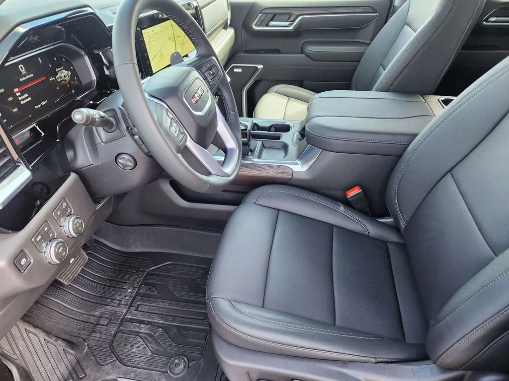 2026 GMC Sierra 1500 SLT - Photo 9