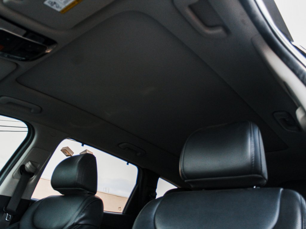 Used 2023 Hampton Gray Hyundai SEL Premium image 23