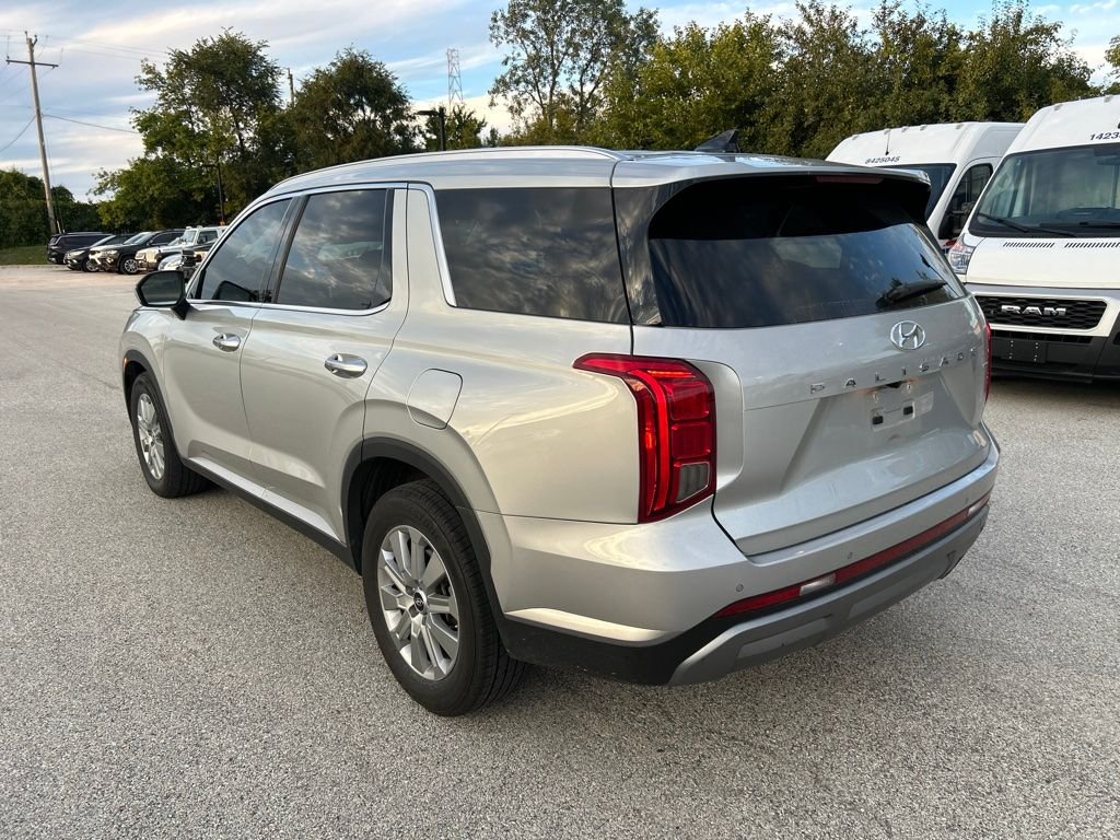 Used 2024 Silver Hyundai SEL image 8