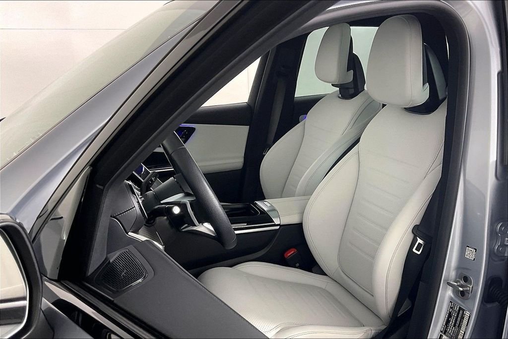 2026 Mercedes-Benz GLC Base - Photo 17