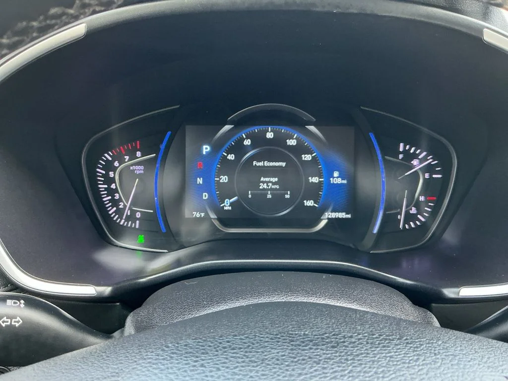 Used 2020 Green Hyundai SEL image 19