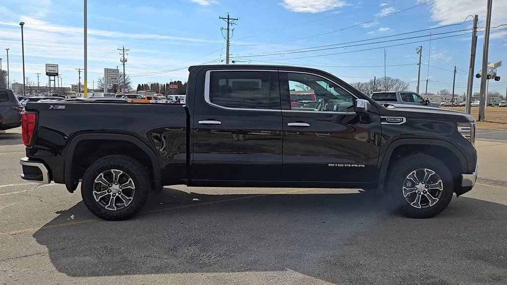 2026 GMC Sierra 1500 SLT - Photo 32