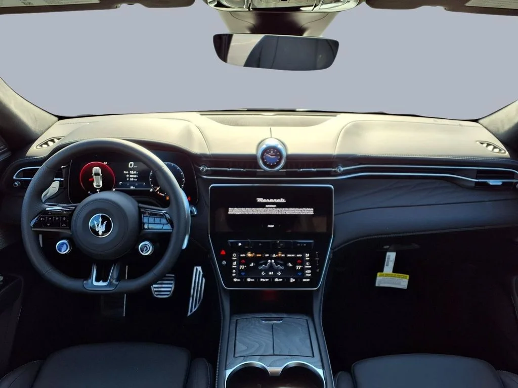 2026 Maserati Grecale Modena V6 - Photo 11