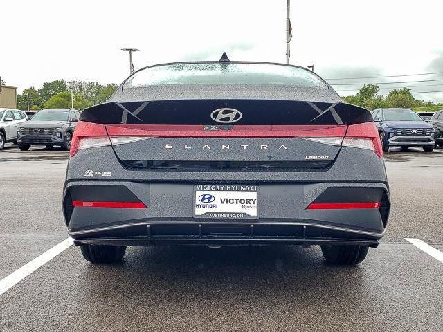 New 2025 Black Hyundai Limited image 6
