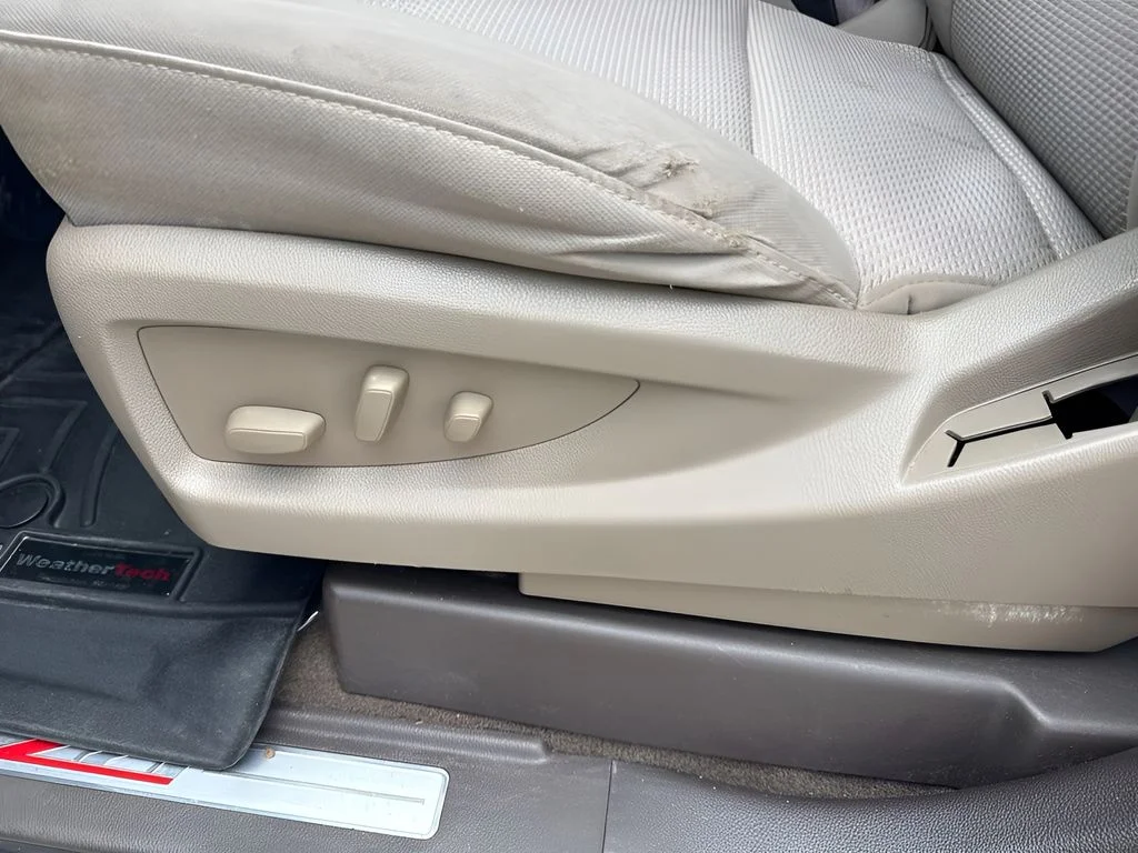 Used 2017 White Chevrolet 2LT image 10