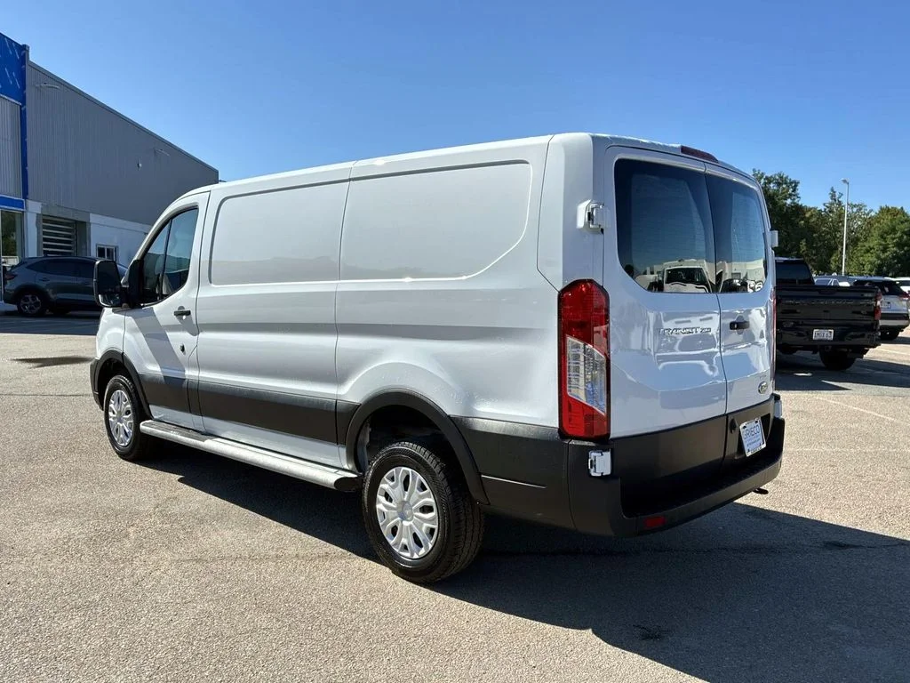 Used 2025 White Ford  image 5