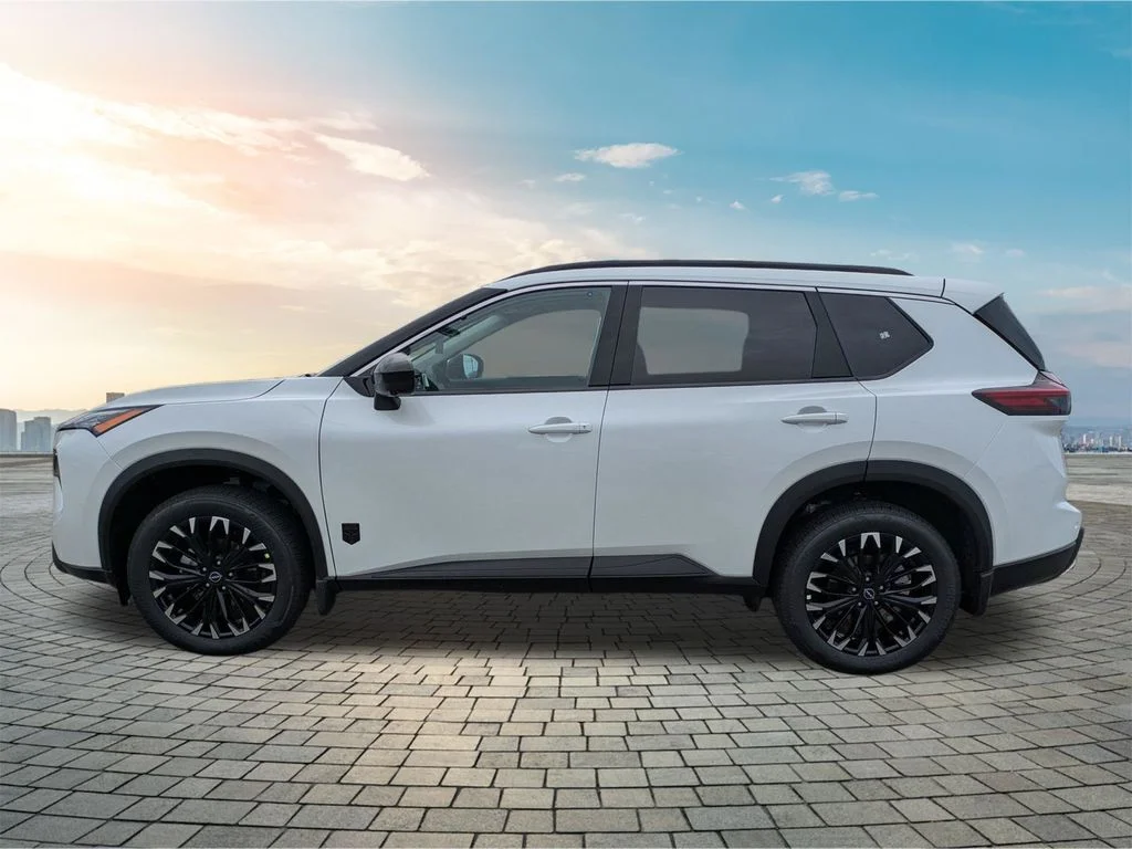 New 2026 Everest White Pearl TriCoat Nissan Dark Armor™ image 7