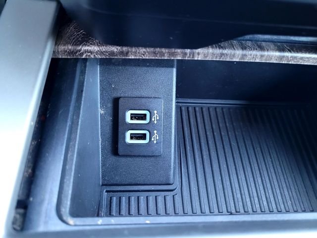 Used 2018 Gray Ford Lariat image 19