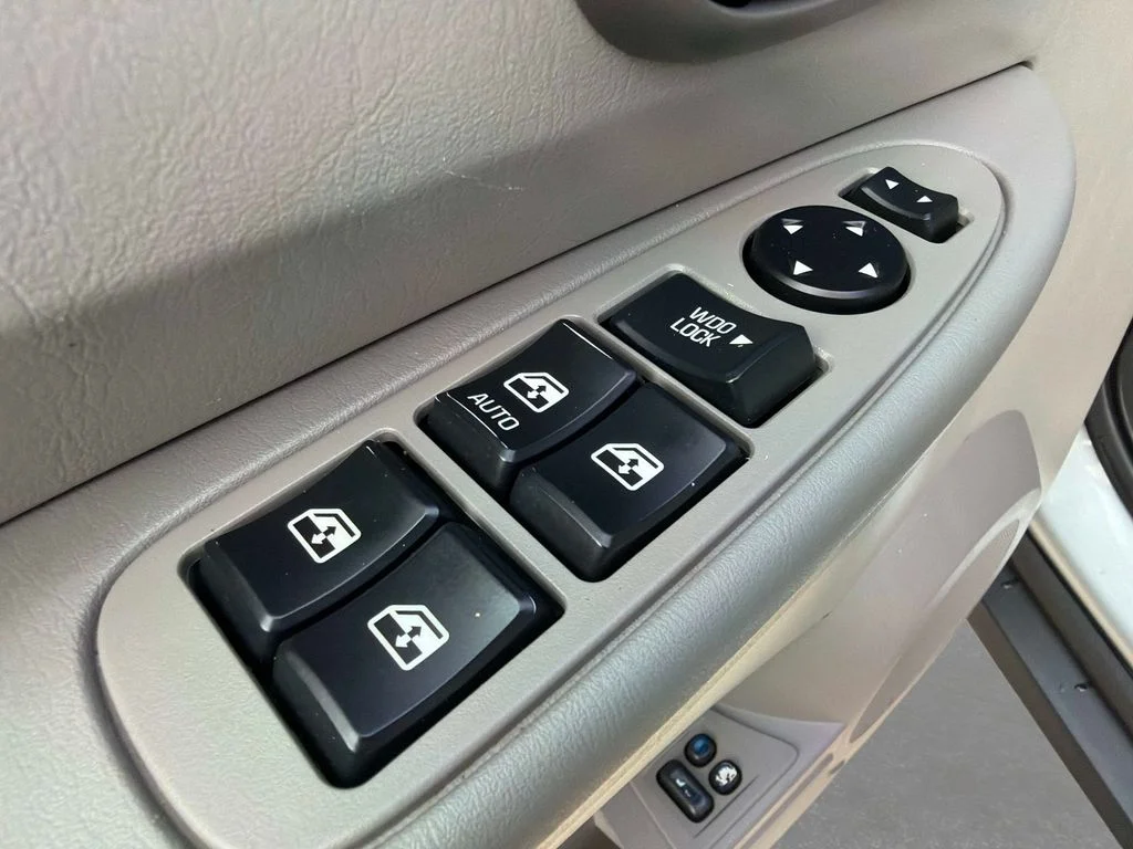 Used 2003 Gray Buick CXL image 19