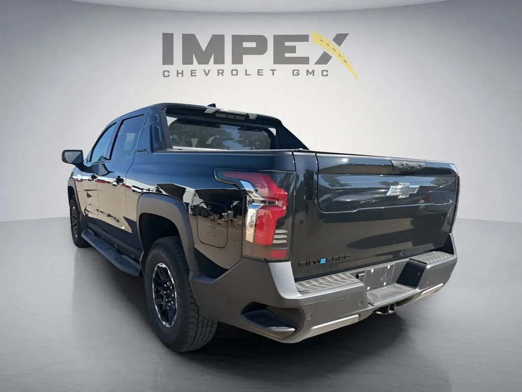 Used 2026 Black Chevrolet Trail Boss - Max Range image 2